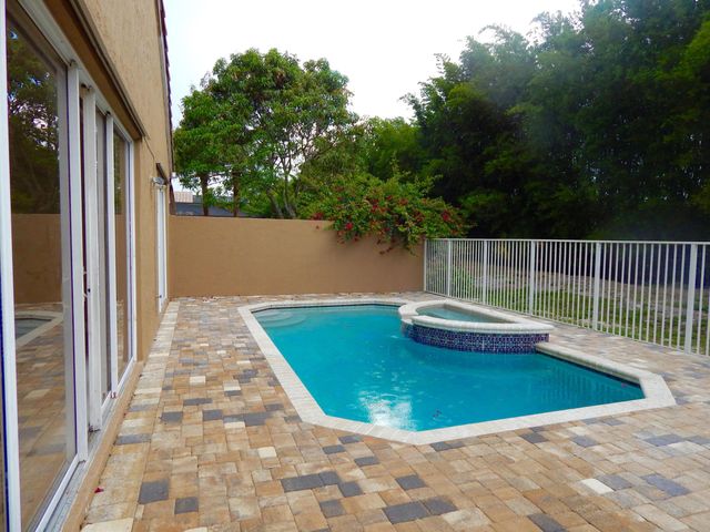 10430 BUENA VENTURA Drive, Boca Raton, FL 33498