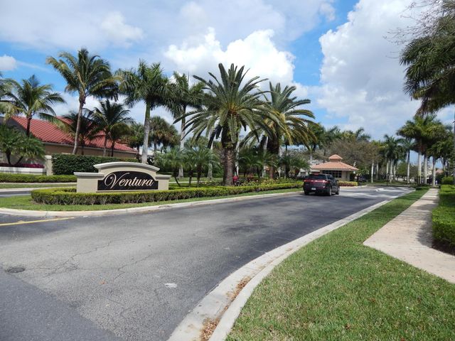 10430 BUENA VENTURA Drive, Boca Raton, FL 33498