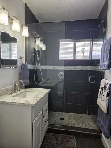 68015 Estio Road, Cathedral City, CA 92234