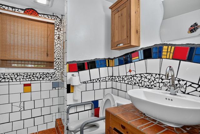 23 Laurel Dr., Hudson, MA 01749
