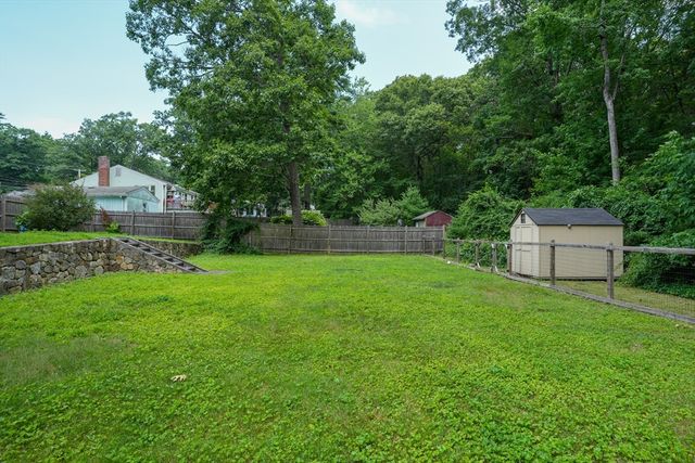 23 Laurel Dr., Hudson, MA 01749