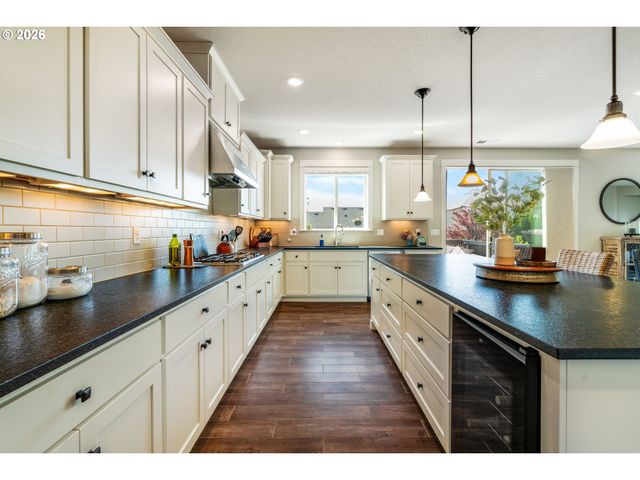 15395 Se FRYE St, Happy Valley, OR 97086