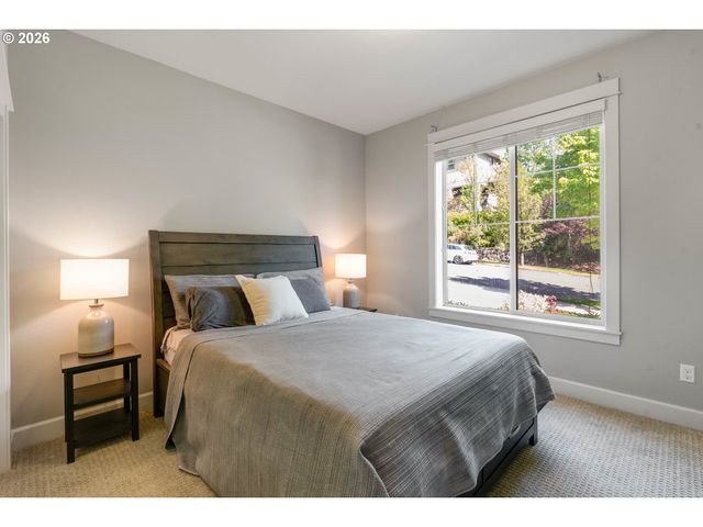 15395 Se FRYE St, Happy Valley, OR 97086