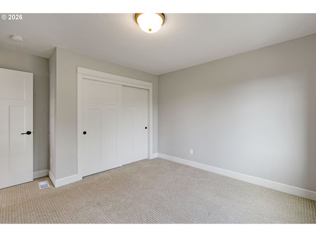 15395 Se FRYE St, Happy Valley, OR 97086