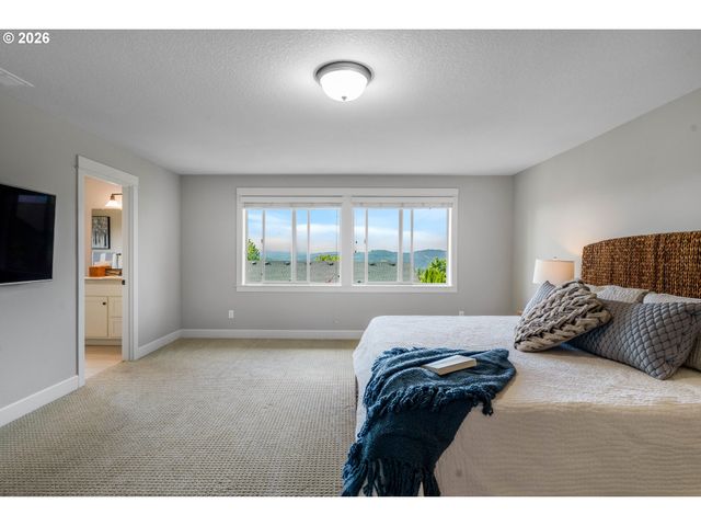 15395 Se FRYE St, Happy Valley, OR 97086