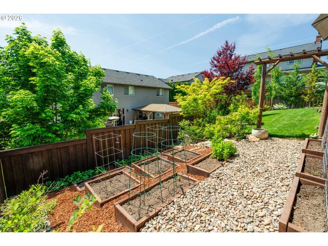 15395 Se FRYE St, Happy Valley, OR 97086