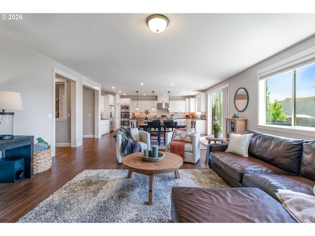 15395 Se FRYE St, Happy Valley, OR 97086