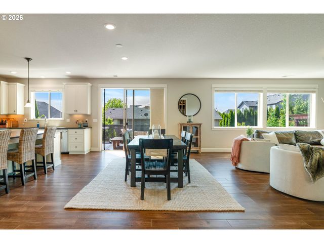 15395 Se FRYE St, Happy Valley, OR 97086