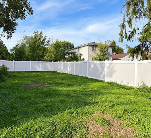 26 East Drullard Avenue, Lancaster, NY 14086