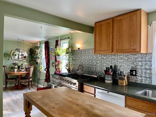 26 East Drullard Avenue, Lancaster, NY 14086