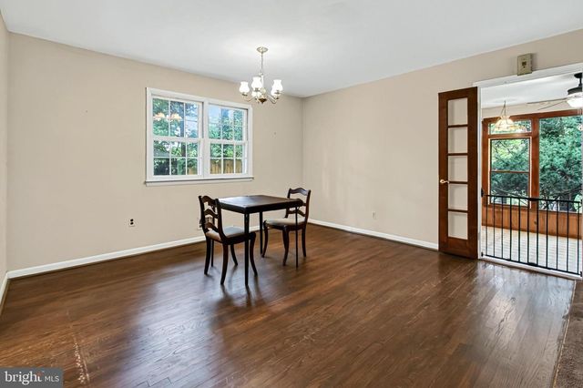 7408 BULL RUN DR, Centreville, VA 20121