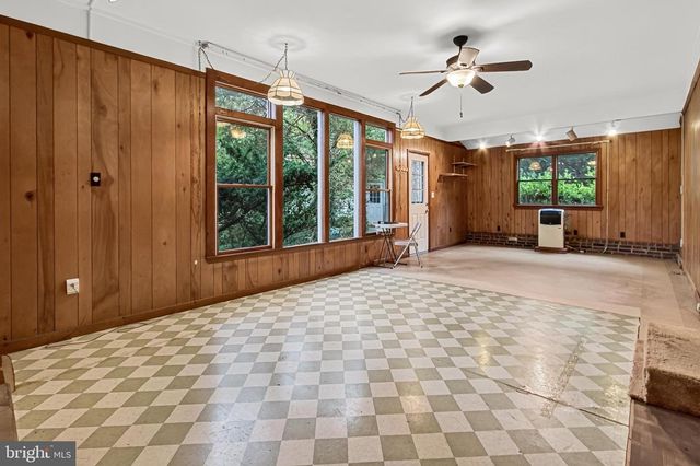 7408 BULL RUN DR, Centreville, VA 20121