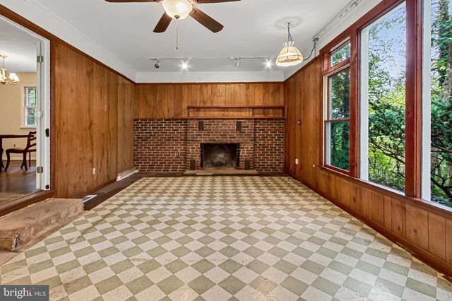 7408 BULL RUN DR, Centreville, VA 20121