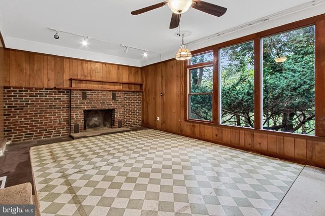 7408 BULL RUN DR, Centreville, VA 20121