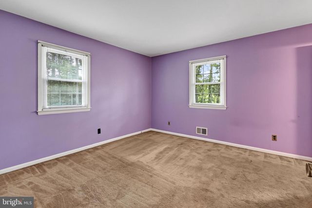 7408 BULL RUN DR, Centreville, VA 20121
