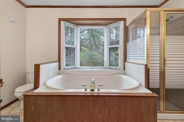 7408 BULL RUN DR, Centreville, VA 20121