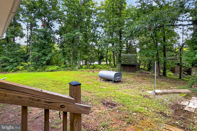 7408 BULL RUN DR, Centreville, VA 20121