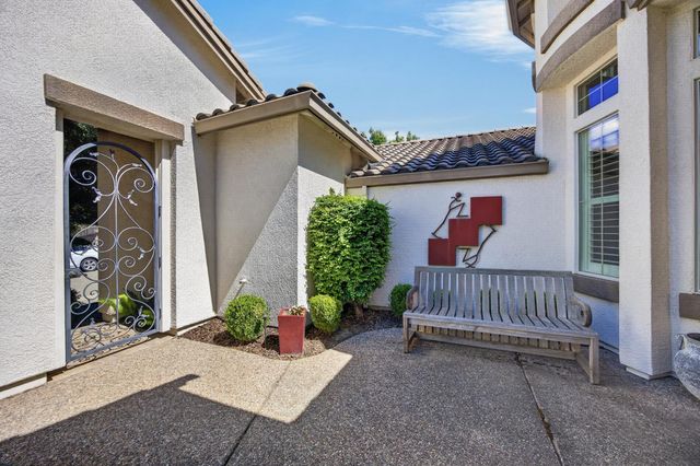 1853 Fallen Leaf Ln, Lincoln, CA 95648