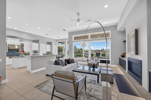 1853 Fallen Leaf Ln, Lincoln, CA 95648