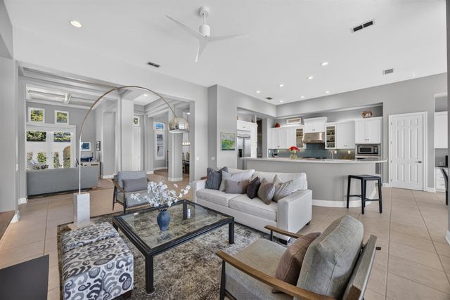 1853 Fallen Leaf Ln, Lincoln, CA 95648
