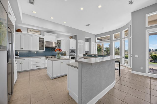 1853 Fallen Leaf Ln, Lincoln, CA 95648