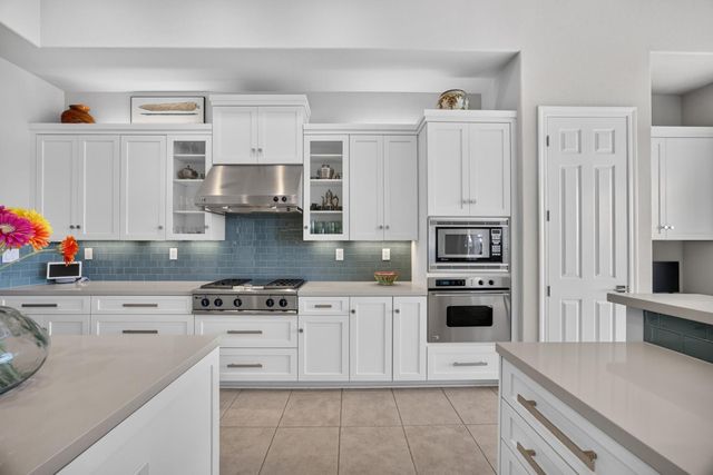 1853 Fallen Leaf Ln, Lincoln, CA 95648