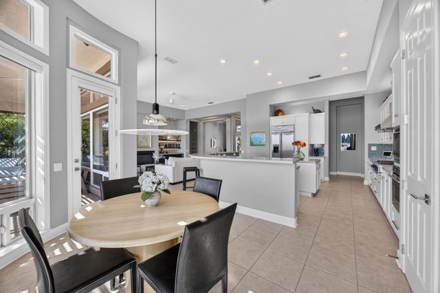 1853 Fallen Leaf Ln, Lincoln, CA 95648