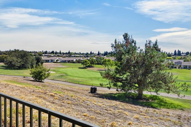 1853 Fallen Leaf Ln, Lincoln, CA 95648
