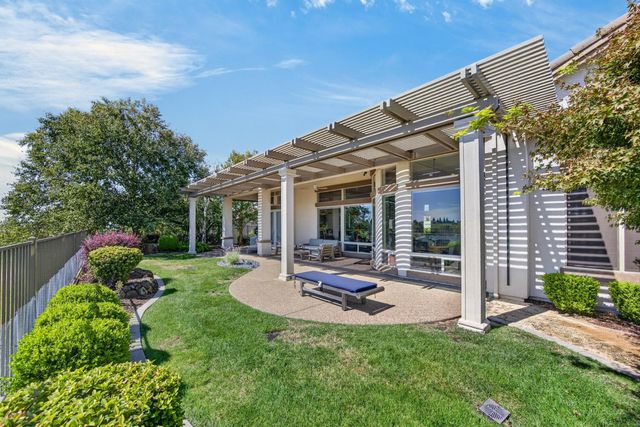1853 Fallen Leaf Ln, Lincoln, CA 95648