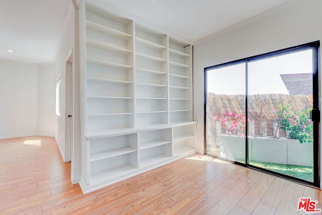 832 PALM Avenue 305, West Hollywood, CA 90069