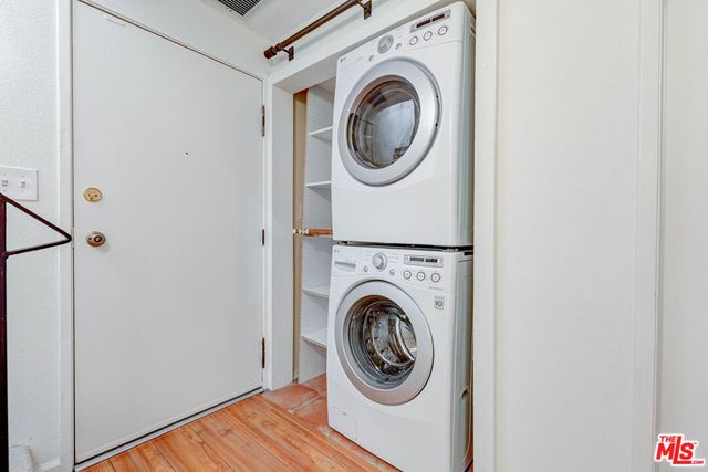 832 PALM Avenue 305, West Hollywood, CA 90069