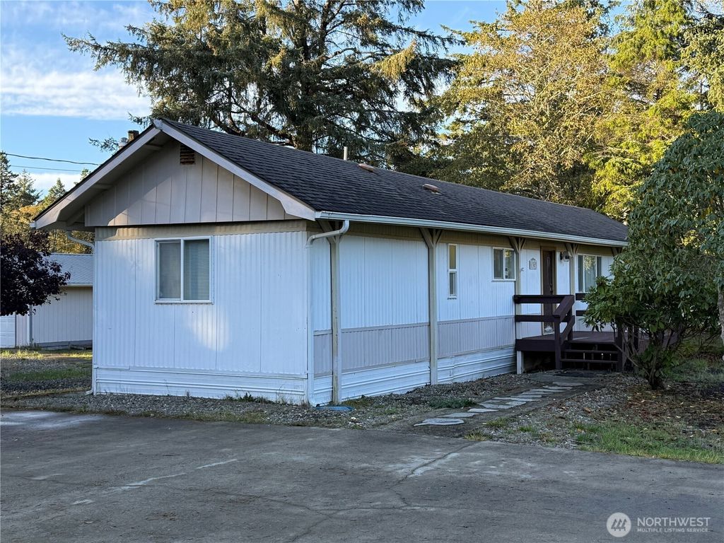 1307 323rd Place, Ocean Park, WA 98640