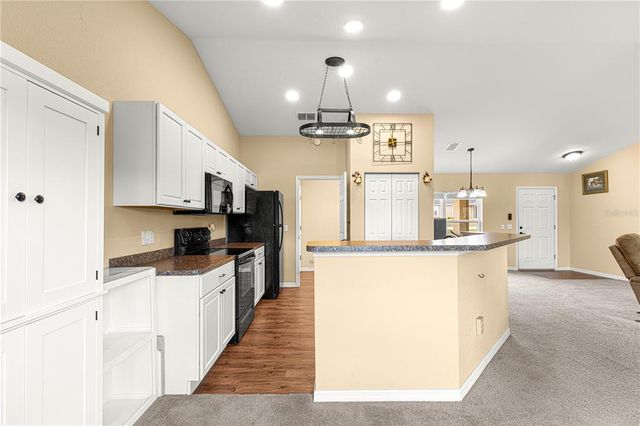 8 HEMLOCK RADIAL, Ocala, FL 34472