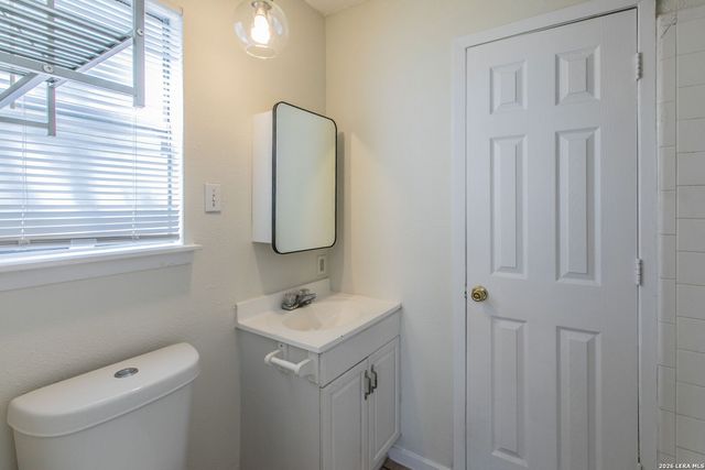 129 MEADOW DR, Converse, TX 78109