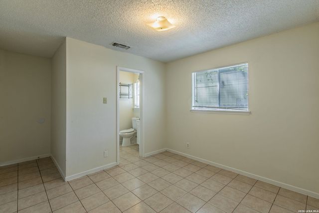 129 MEADOW DR, Converse, TX 78109