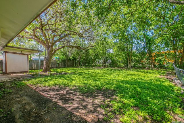 129 MEADOW DR, Converse, TX 78109