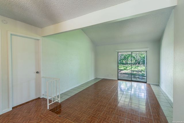 129 MEADOW DR, Converse, TX 78109