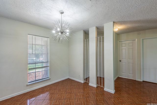 129 MEADOW DR, Converse, TX 78109