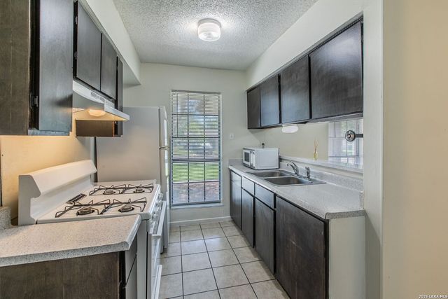 129 MEADOW DR, Converse, TX 78109
