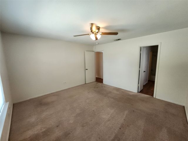 2925 Timothy Lane, Euless, TX 76039
