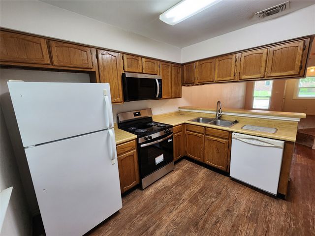 2925 Timothy Lane, Euless, TX 76039