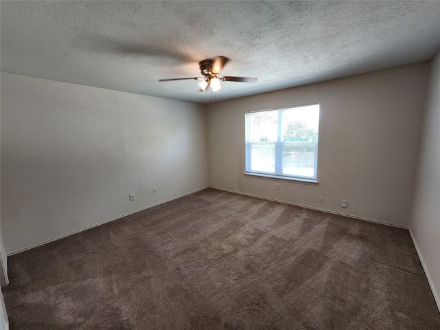 2925 Timothy Lane, Euless, TX 76039