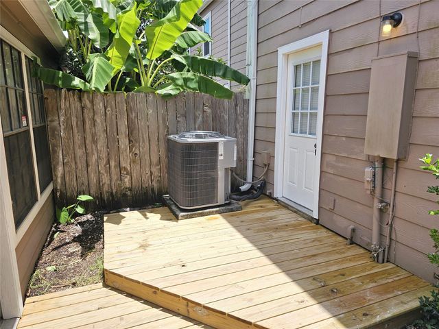 17303 Saturn Lane, Houston, TX 77058