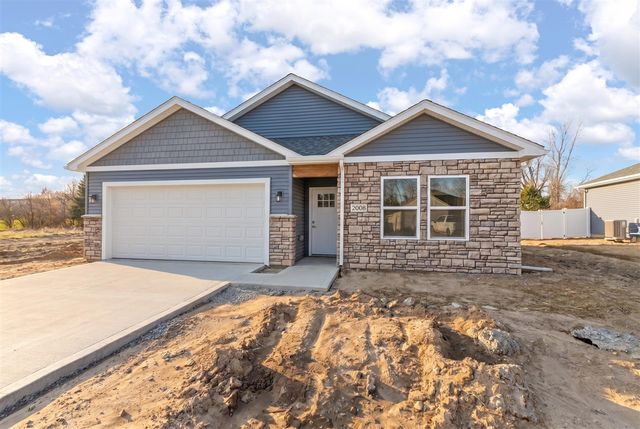 2008 Green Acres Drive, Adrian, MI 49221