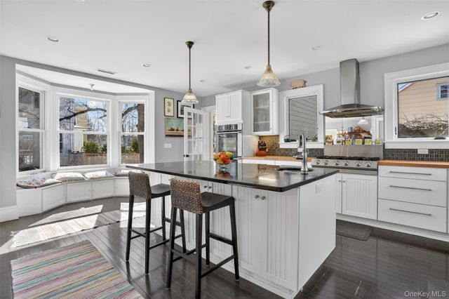 6455 Montgomery Street, Rhinebeck, NY 12572