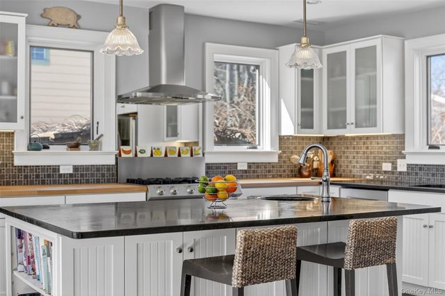 6455 Montgomery Street, Rhinebeck, NY 12572