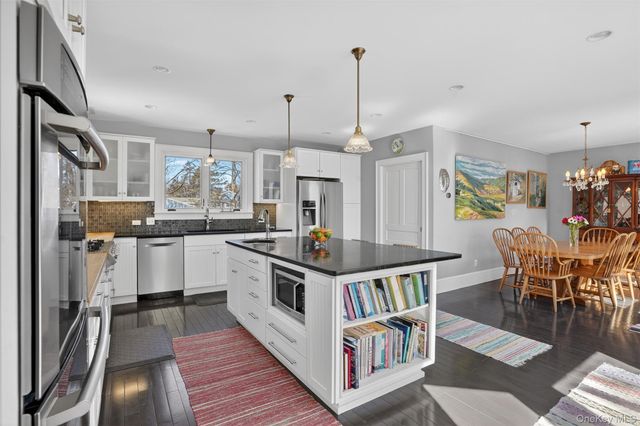 6455 Montgomery Street, Rhinebeck, NY 12572