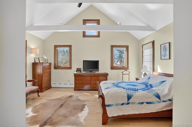 6455 Montgomery Street, Rhinebeck, NY 12572