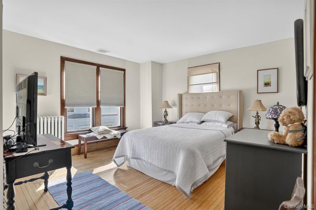 6455 Montgomery Street, Rhinebeck, NY 12572