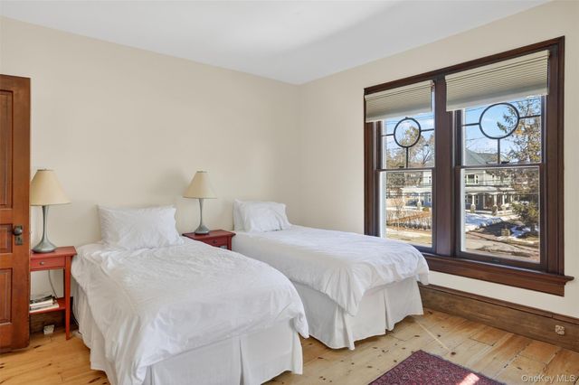 6455 Montgomery Street, Rhinebeck, NY 12572